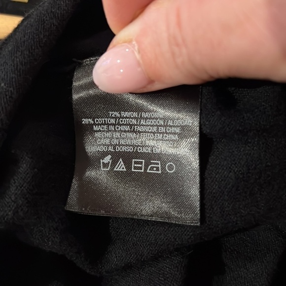 Tahari Long Sleeve Cardigan with neck Detail - Picture 7 of 8